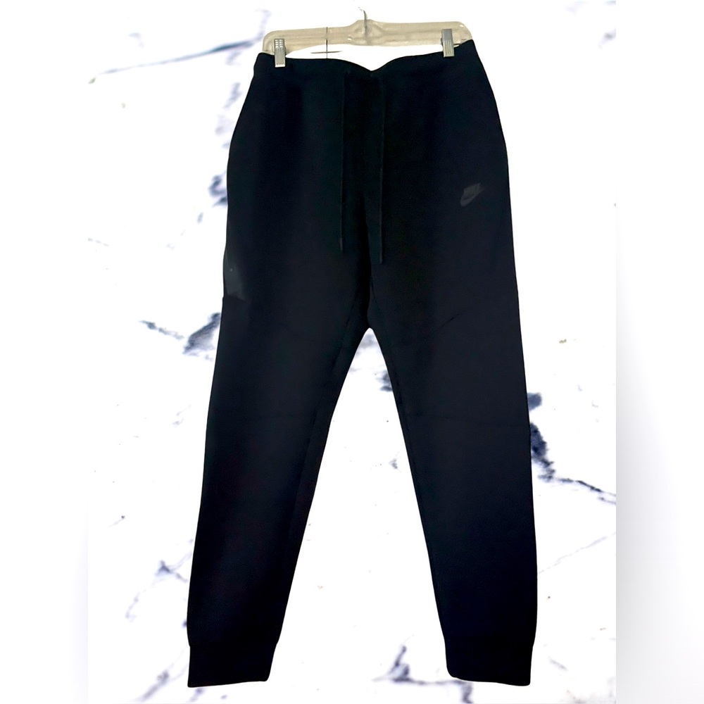 Nike Tech Joggers